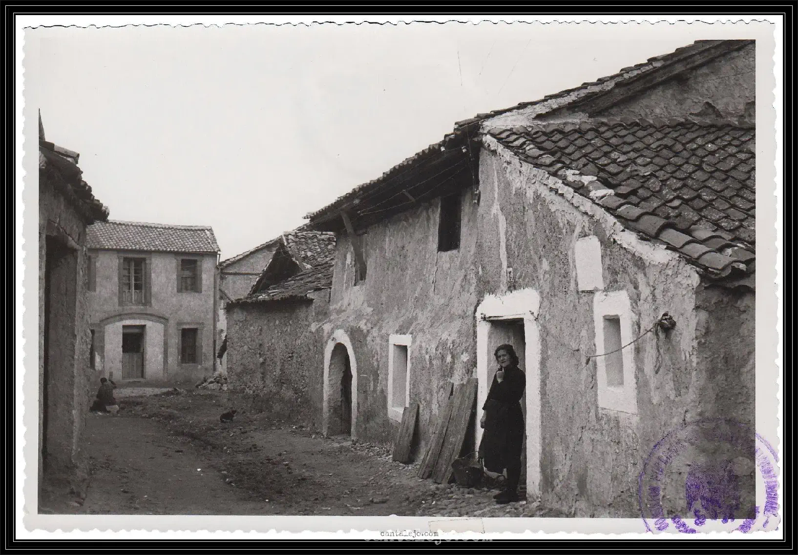Casa Antigua Con Senora 