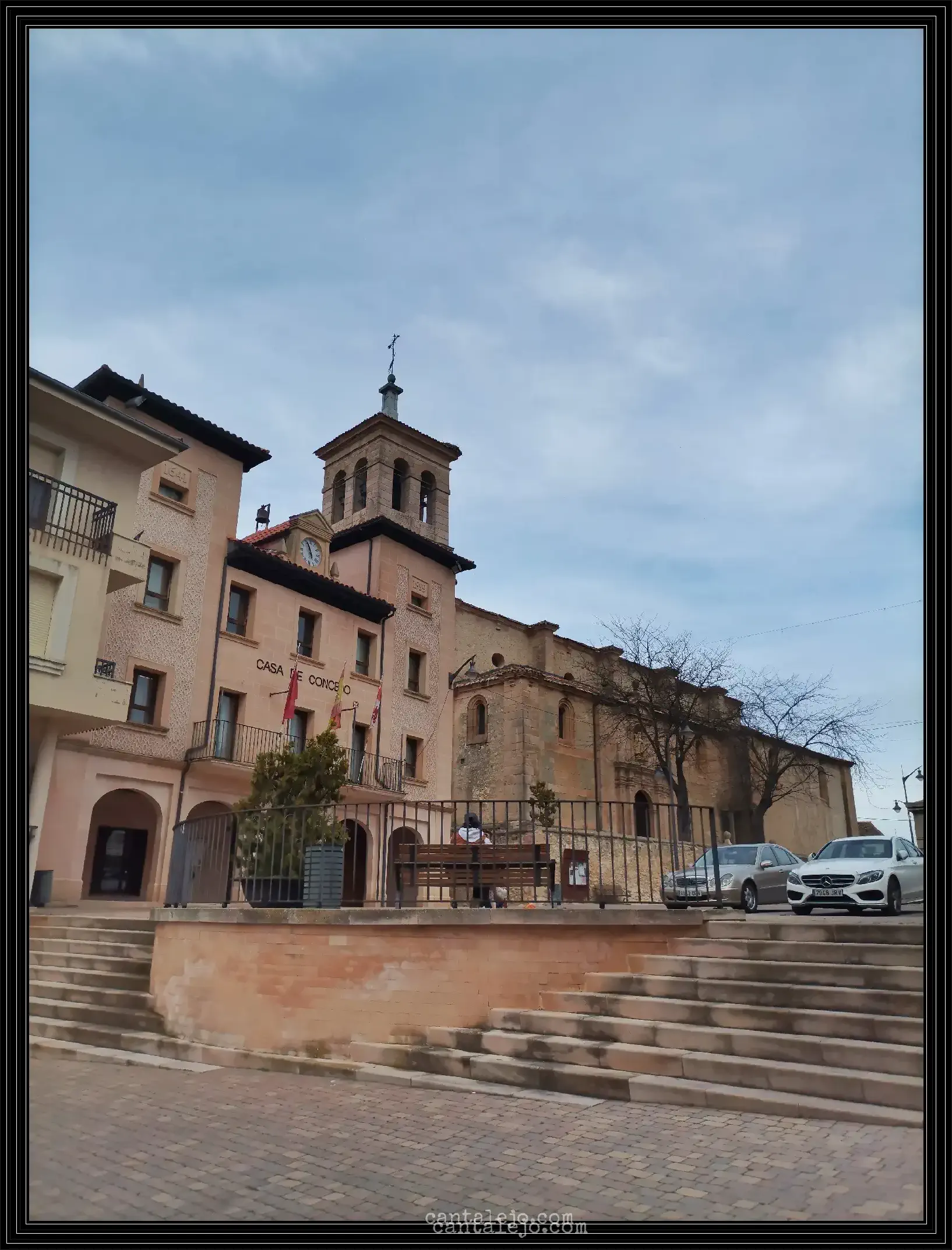 Iglesia Y Ayuntamiento Desde El Estanco