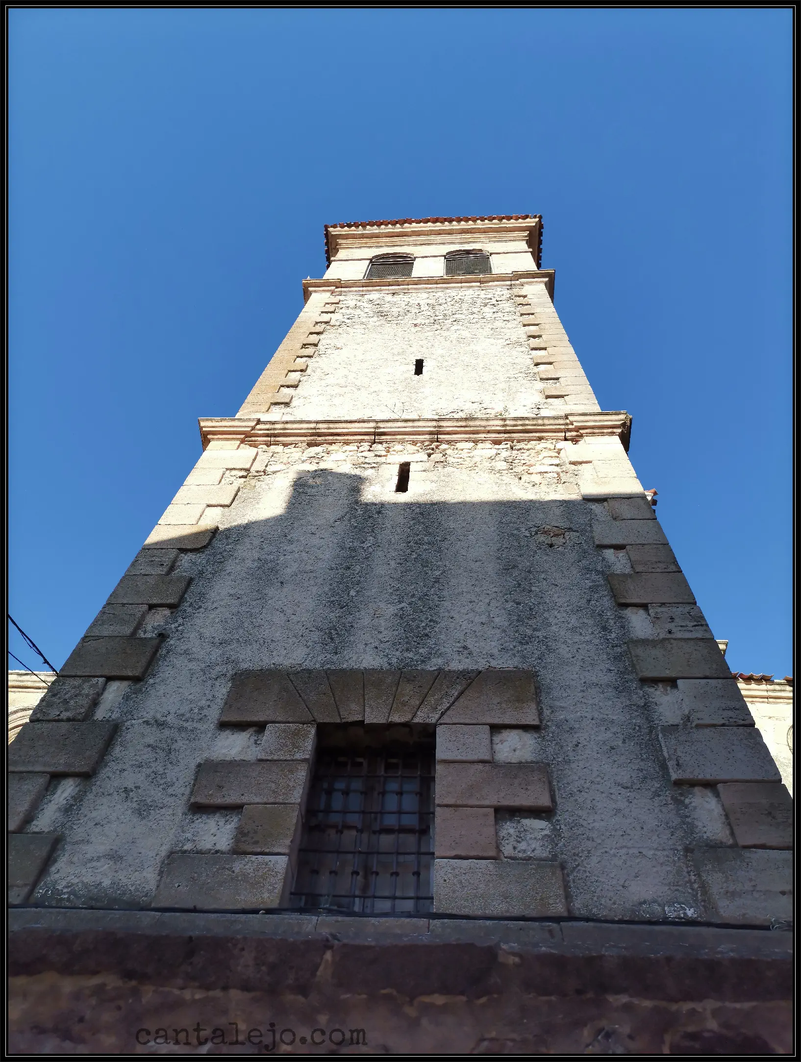 Vista De La Iglesia San Andres